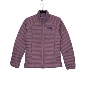 Patagonia Women's Puffer Jacket in Mauve
